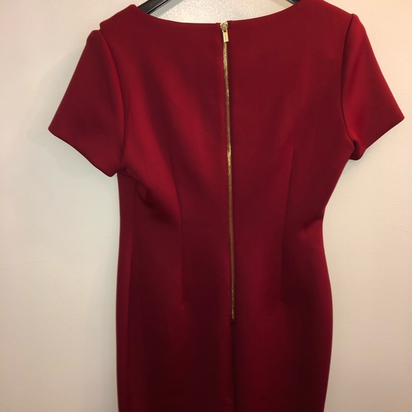 Shoulder cutout dress by Calvin Klein - Picture 3 of 6